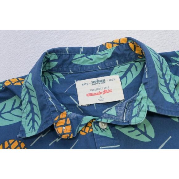 Urban Pipeline Pineapple Hawaiian Shirt Camp Hiking Button Up Mens Sz Small - Picture 6 of 7